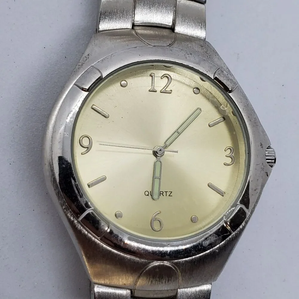 Men's Watch 42MM Large Case Gold‎ Dial Gray Bracelet Band 8